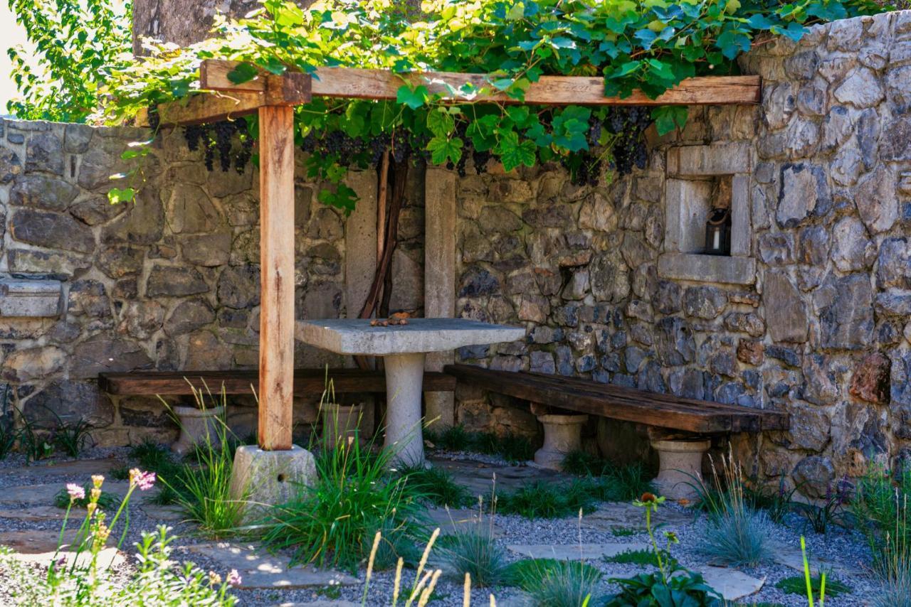 Karst House Zan Pliskovica With Private Pool Villa Dutovlje Eksteriør bilde